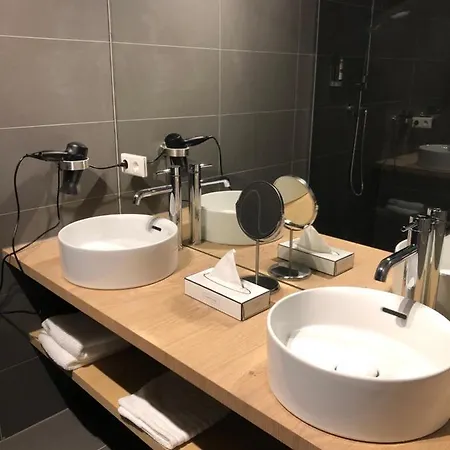 دهام باي سارينا - فيليج أبارتمنتس شقة